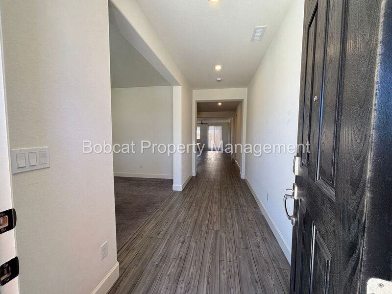 1097 Dapple Dr - Photo 2 of 40