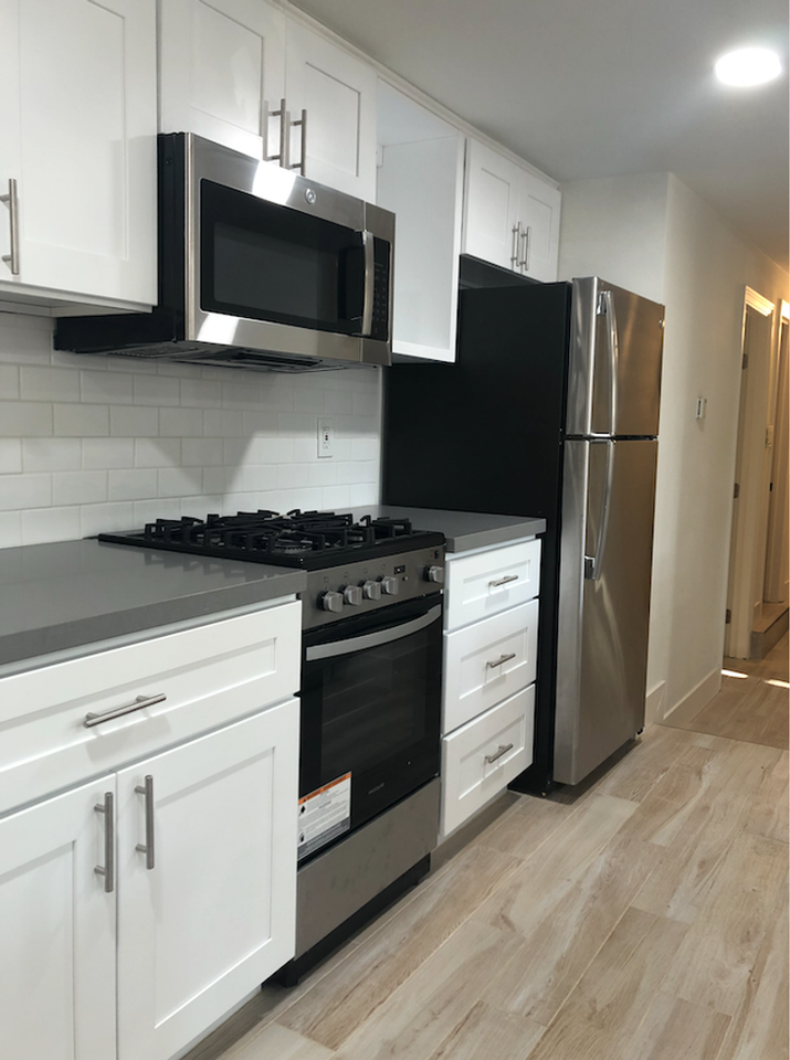 1801 Milvia Street - Photo 4 of 16