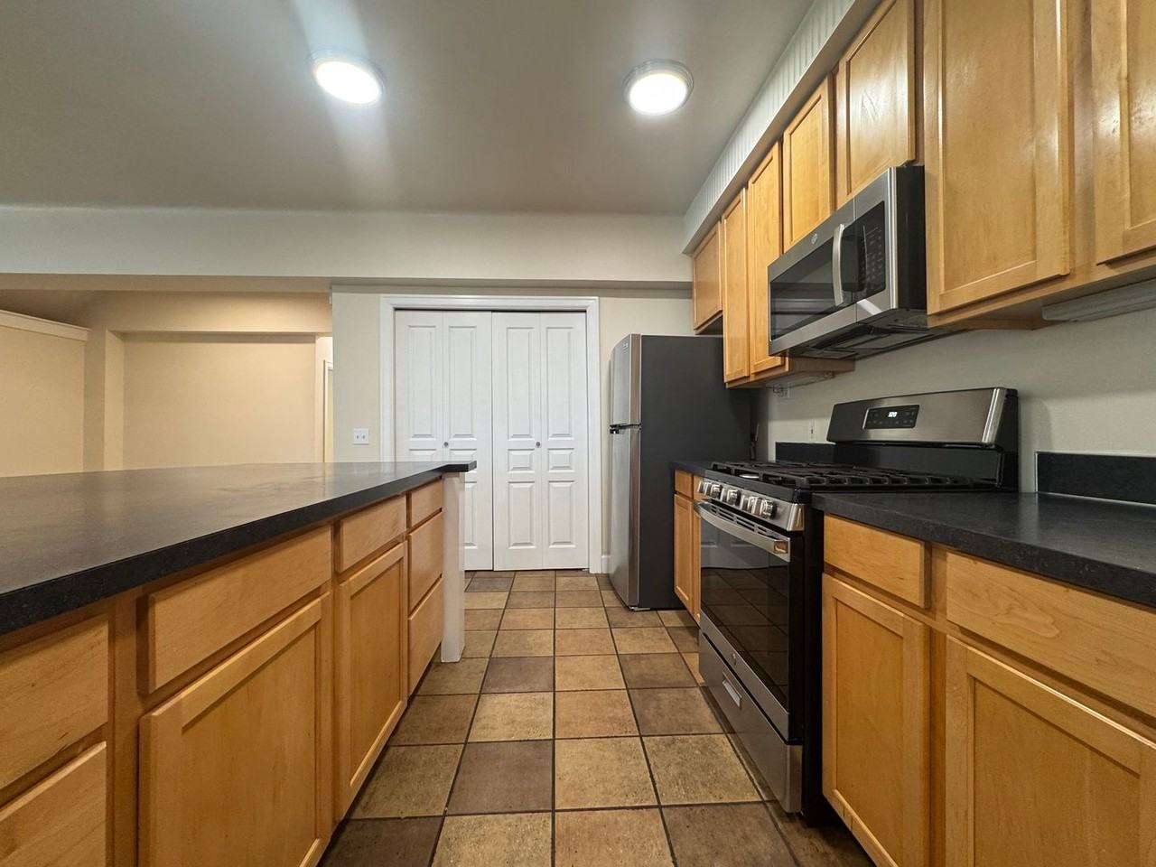 Littlefield Apartments - Photo 5 of 16