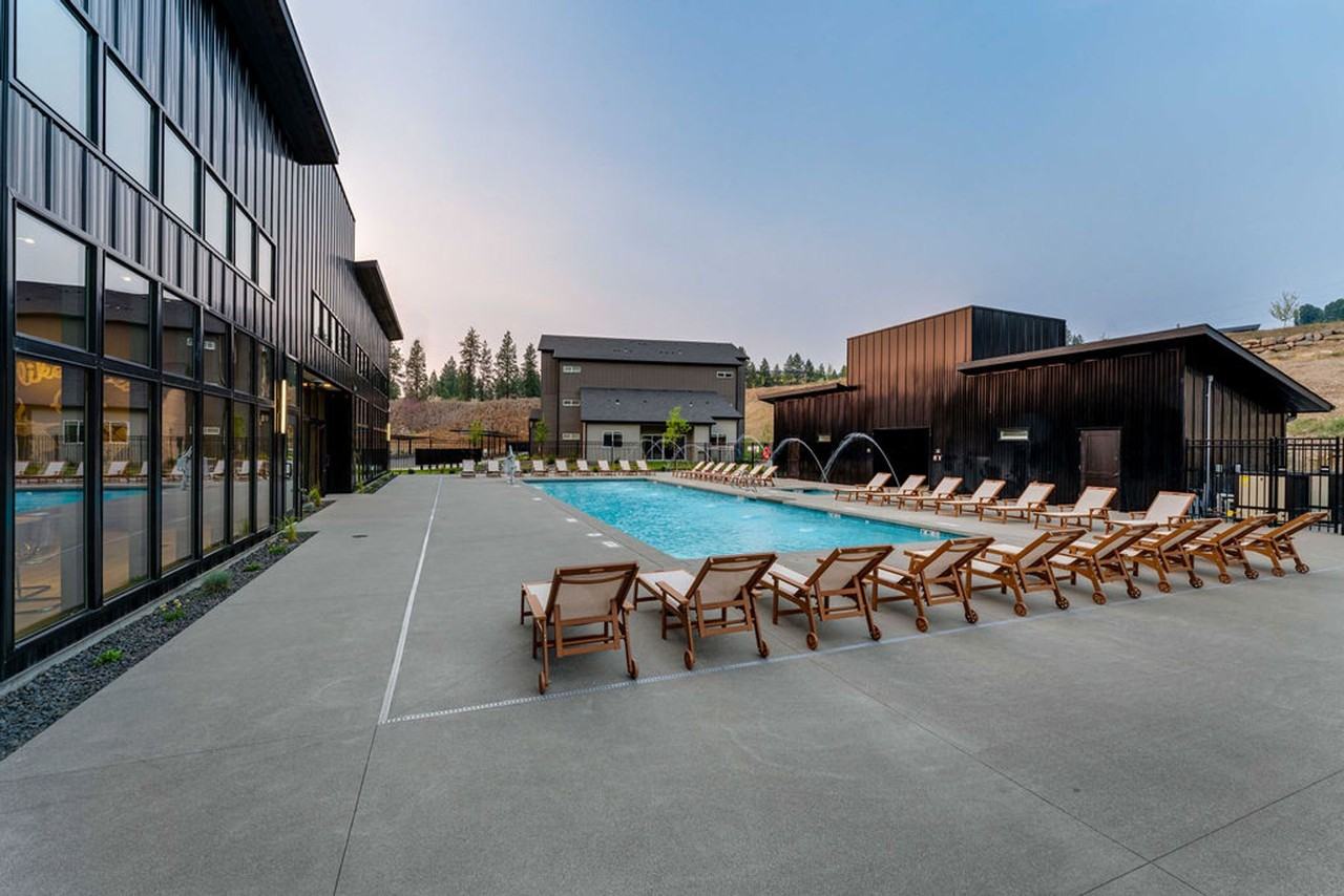 The Vistas Apartments at Beacon Hill - Photo 2 of 50