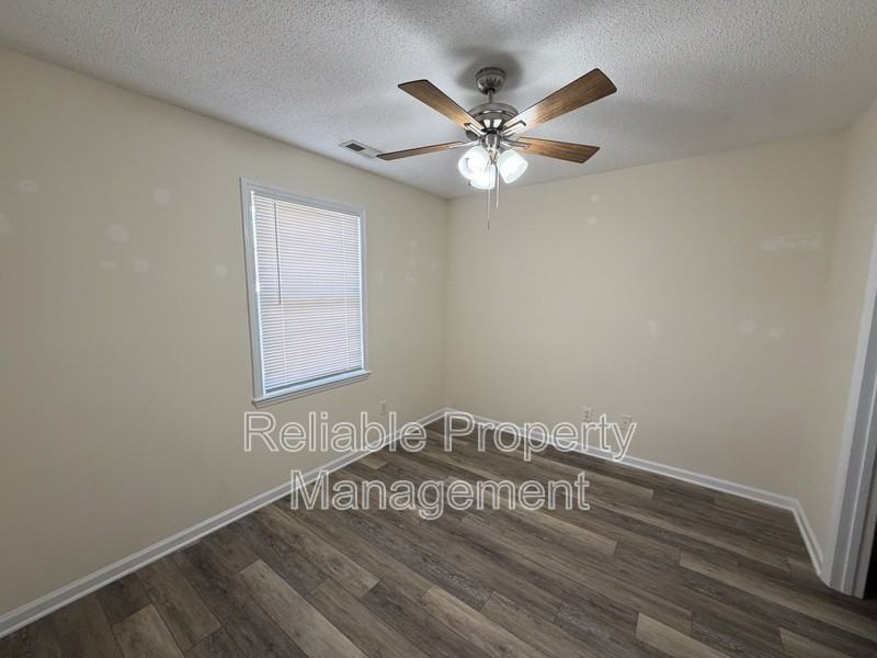 351 Moore St - Photo 3 of 11