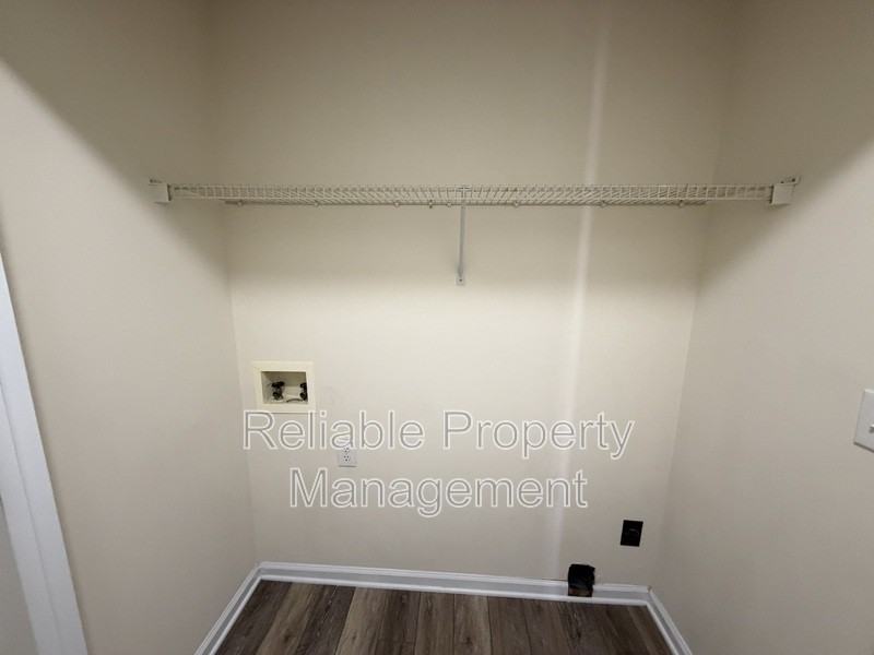 351 Moore St - Photo 5 of 11