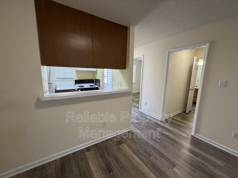 351 Moore St - Photo 7 of 11