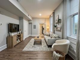 featured image of 1012 E Lancaster Ave