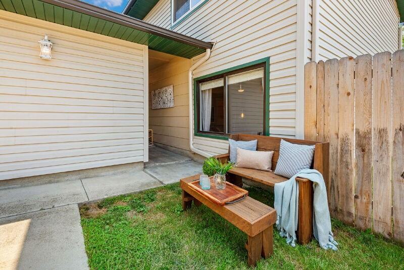4327 W Grover St - Photo 5 of 35