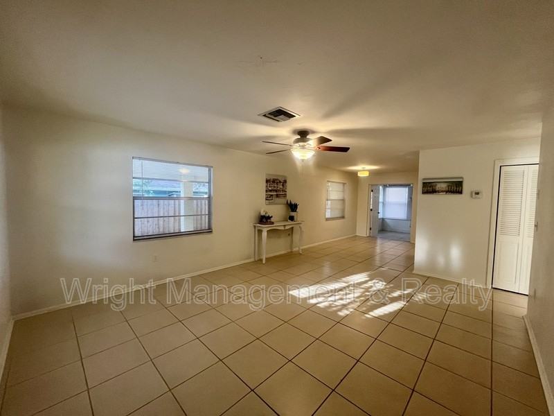 705 Bayou Ave #A - Photo 4 of 23