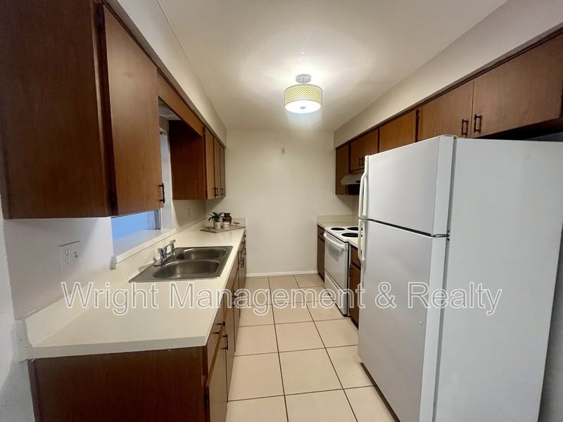 705 Bayou Ave #A - Photo 6 of 23
