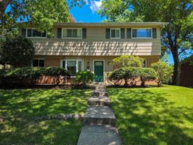 305 Hillsboro Dr - Photo 1 of 1