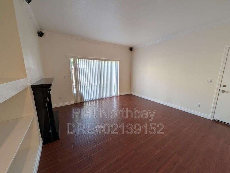 5052 Gothic Ct - Photo 5 of 31