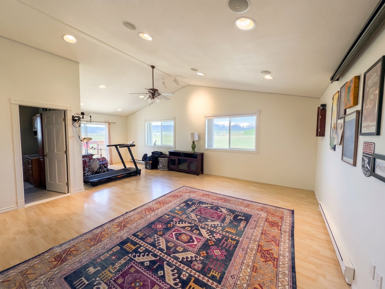 119 Bristlecone Ln - Photo 3 of 25