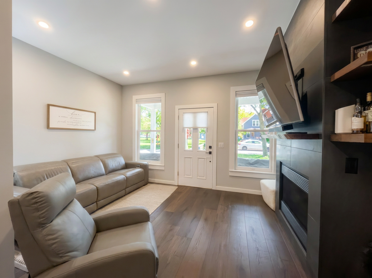 218 N French St - Photo 6 of 24