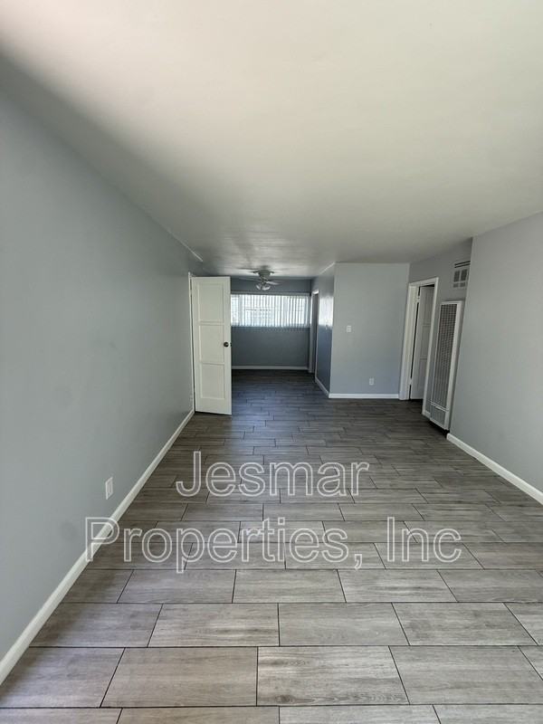 Brookshire Ave - Photo 5 of 11