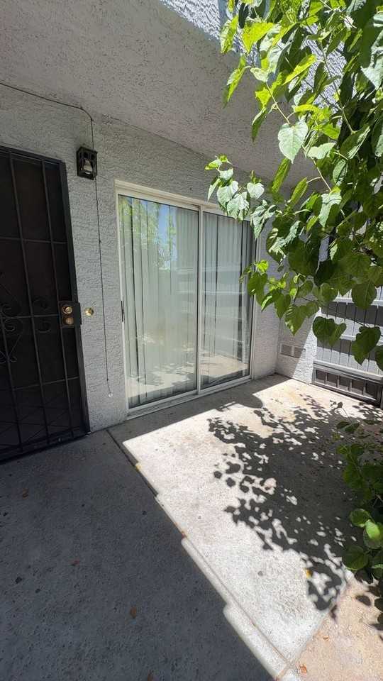269 N Lamb Blvd #D - Photo 2 of 4
