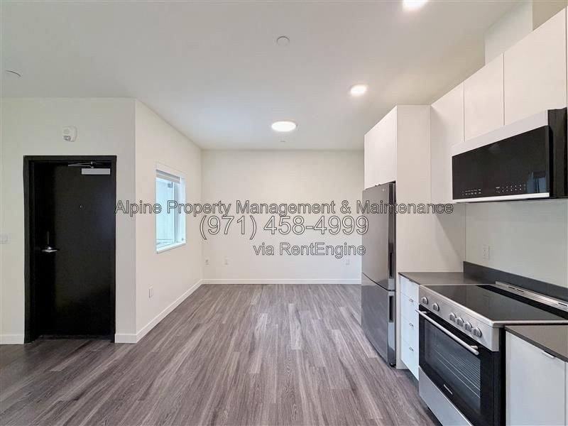 1545 Ne 41st Ave #105 - Photo 6 of 10