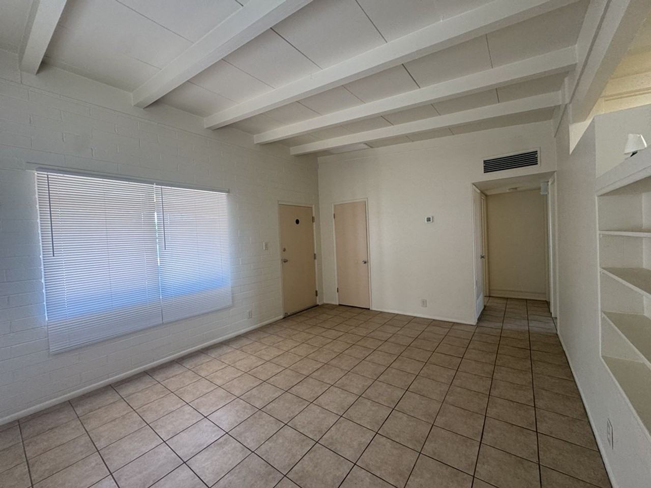 1800 E Fry Blvd #12 - Photo 3 of 14