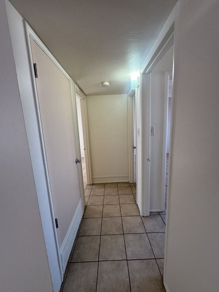 1800 E Fry Blvd #12 - Photo 6 of 14