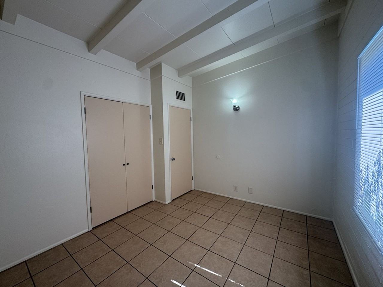 1800 E Fry Blvd #12 - Photo 7 of 14