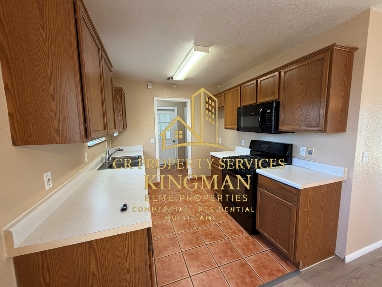 3246 Calumet Ave - Photo 5 of 16