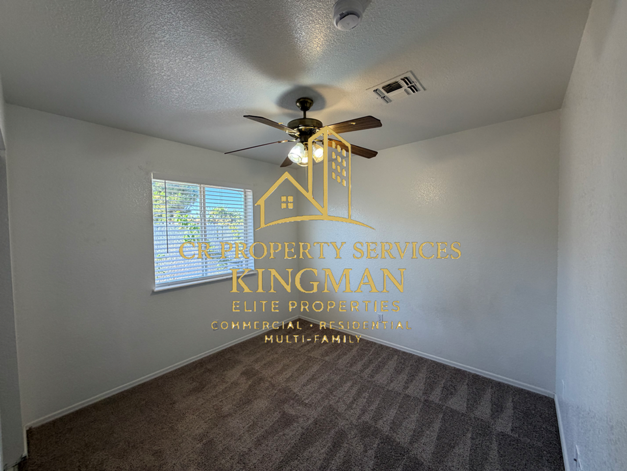 3246 Calumet Ave - Photo 6 of 16