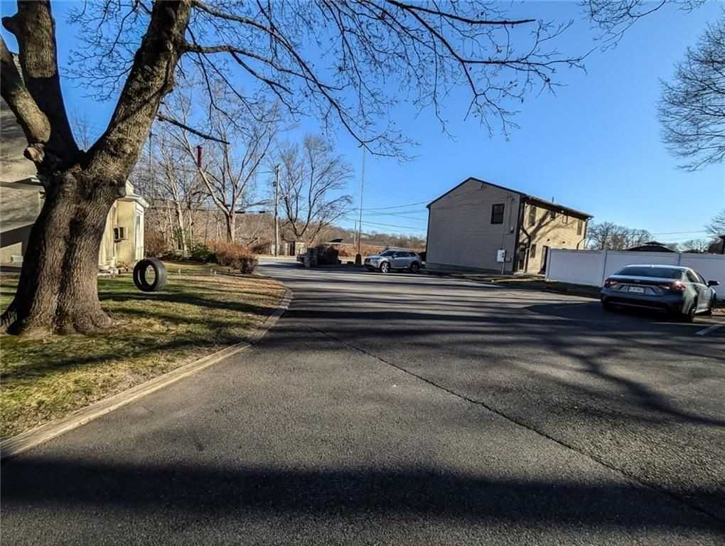 1423 Manville Rd ##1 - Photo 6 of 26