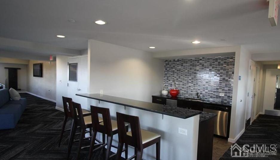 110 Somerset Street, 2108 - Photo 3 of 11
