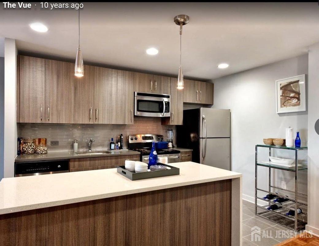 110 Somerset Street, 2108 - Photo 6 of 11