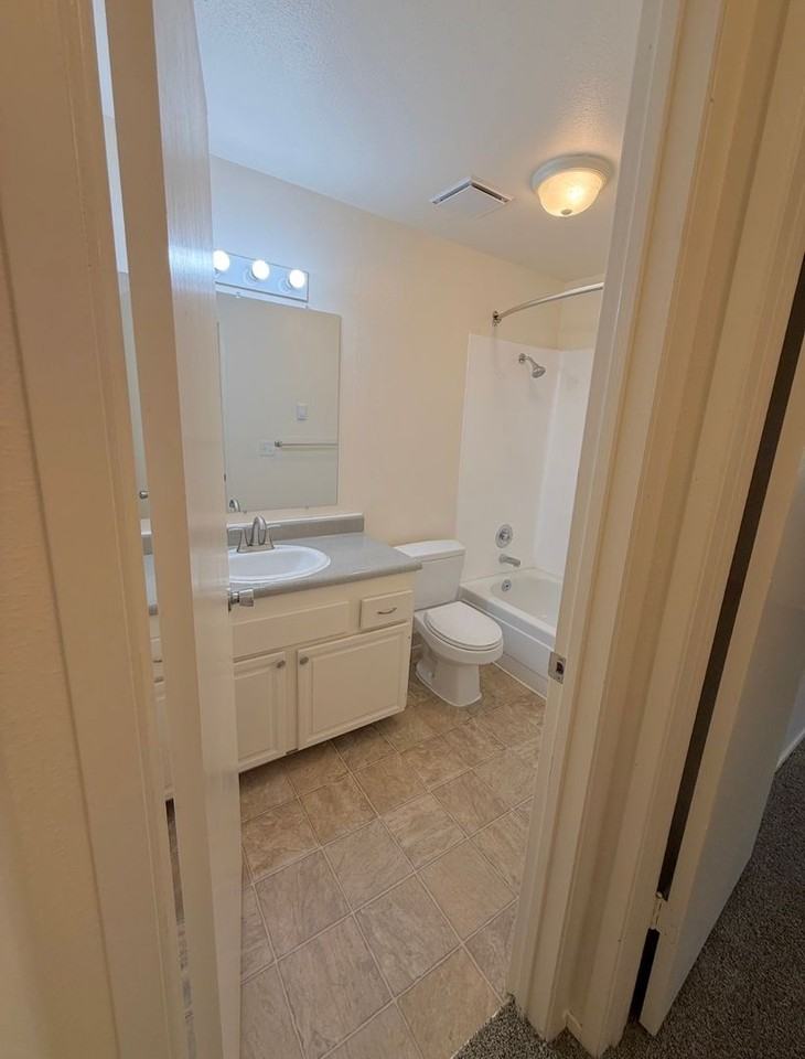 #130 HYDE PARK TERRACE - Photo 6 of 13