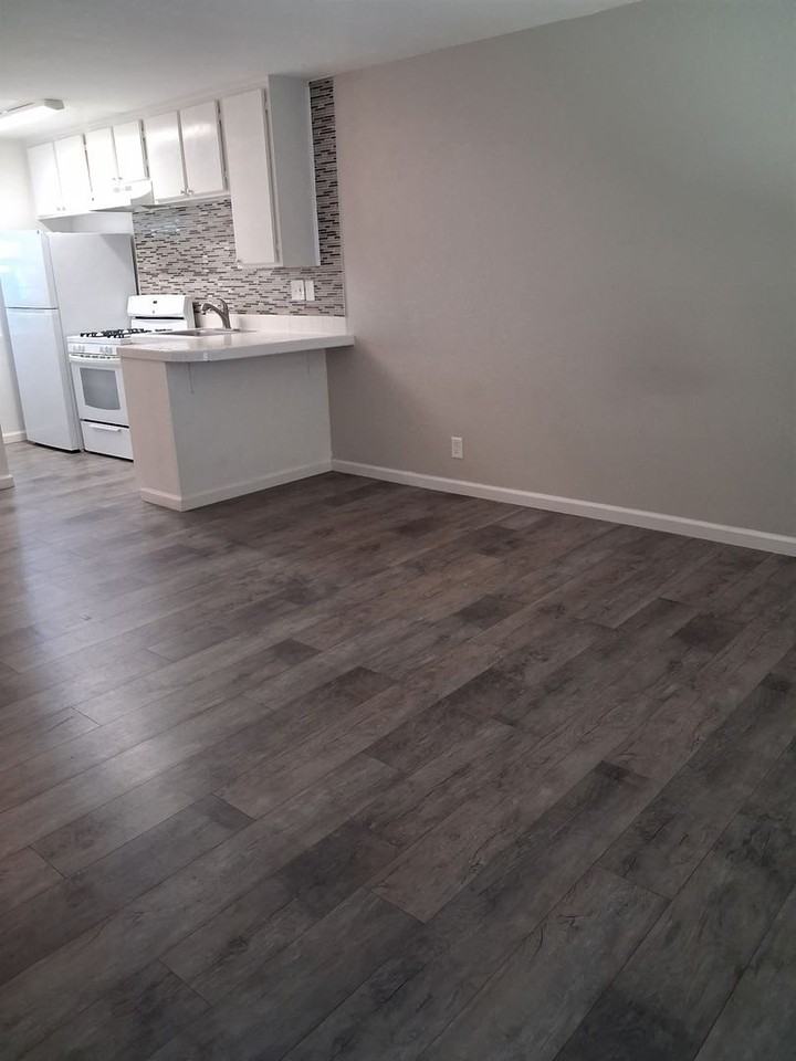 8088 Golden Ave #D - Photo 3 of 11