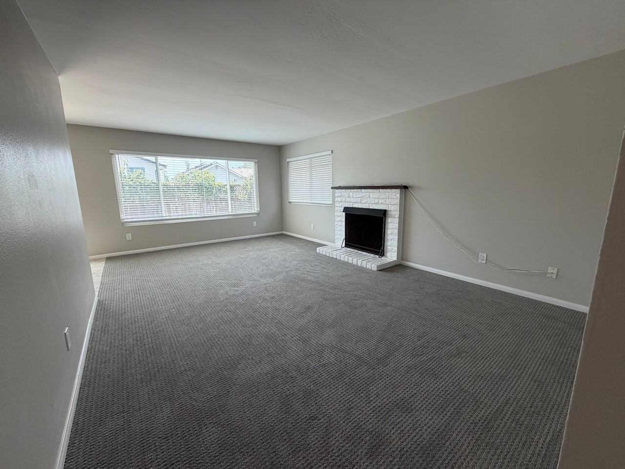 13780 Nogales Dr - Photo 3 of 16