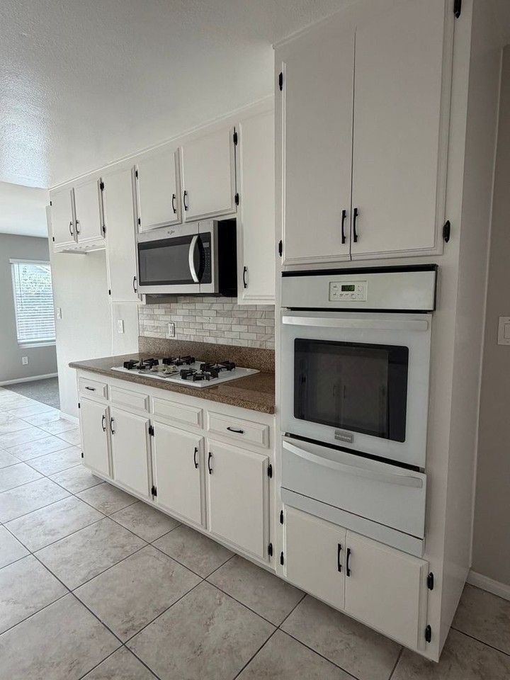 13780 Nogales Dr - Photo 7 of 16