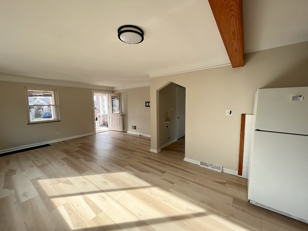 4288 Redwood Ter - Photo 2 of 7