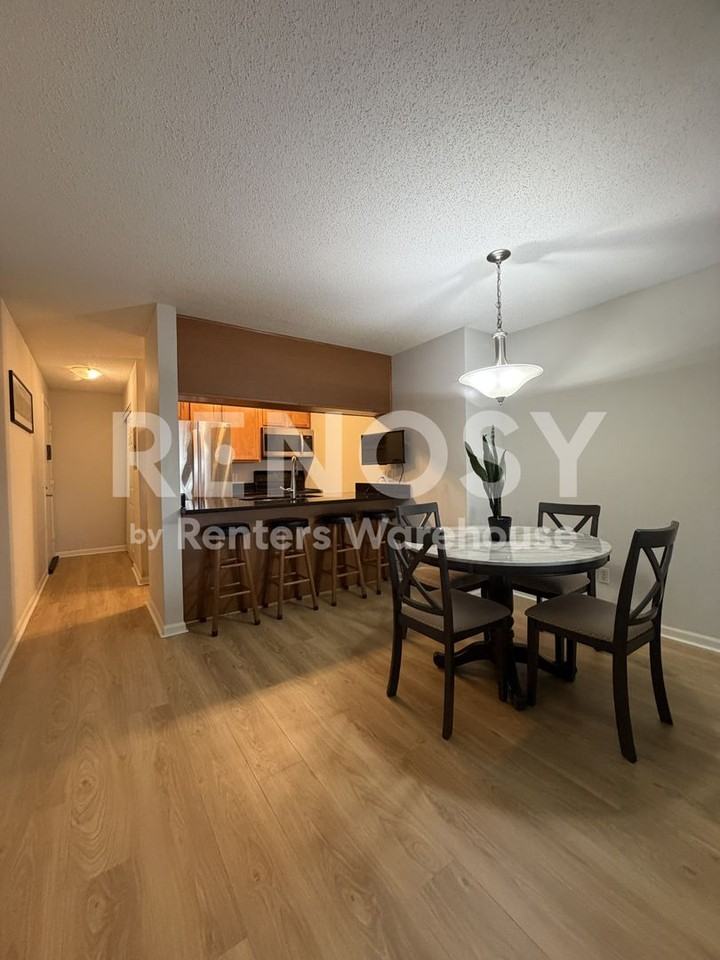 520 Ridgewood Ave #102 - Photo 6 of 18
