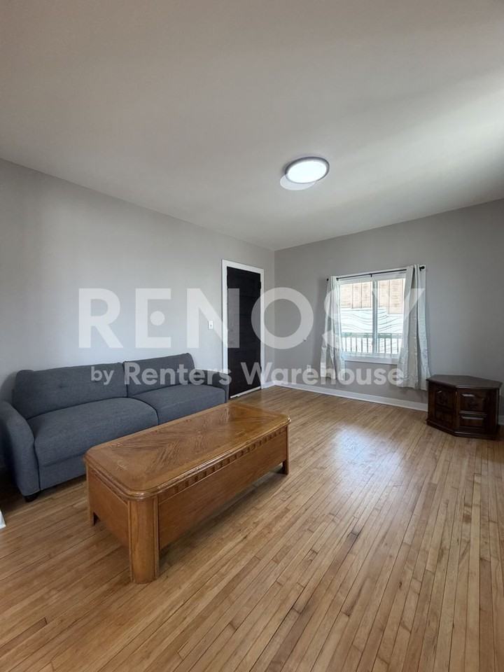 2925 2nd Ave S #3 - Photo 7 of 9