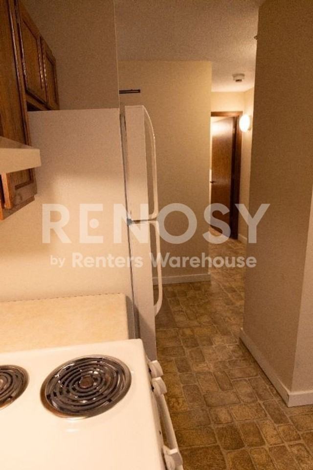 6615 Lake Shore Dr S - Photo 3 of 45