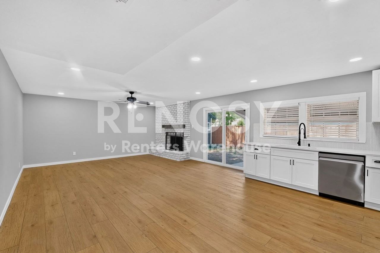 1527 Cherokee Trl - Photo 7 of 36