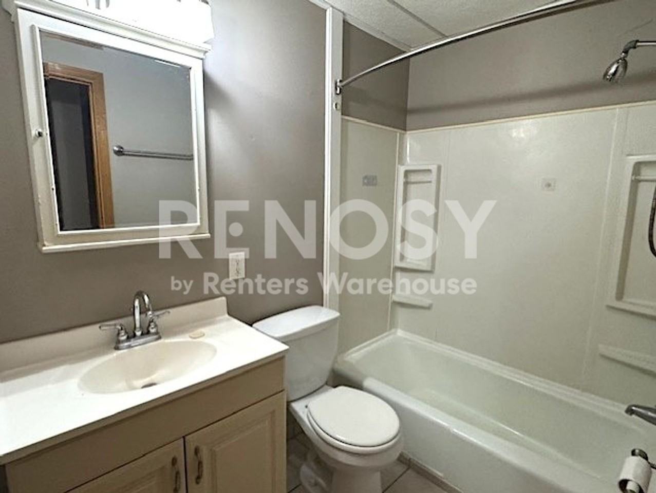 10840 Rockford Rd - Photo 4 of 12