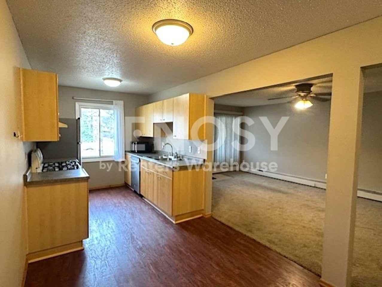 10840 Rockford Rd - Photo 6 of 12