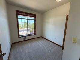 featured image of 910 Gladstone St