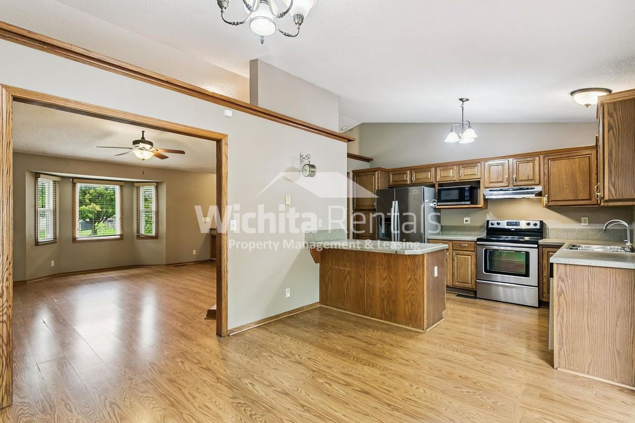 10008 W 20th St N - Photo 6 of 17