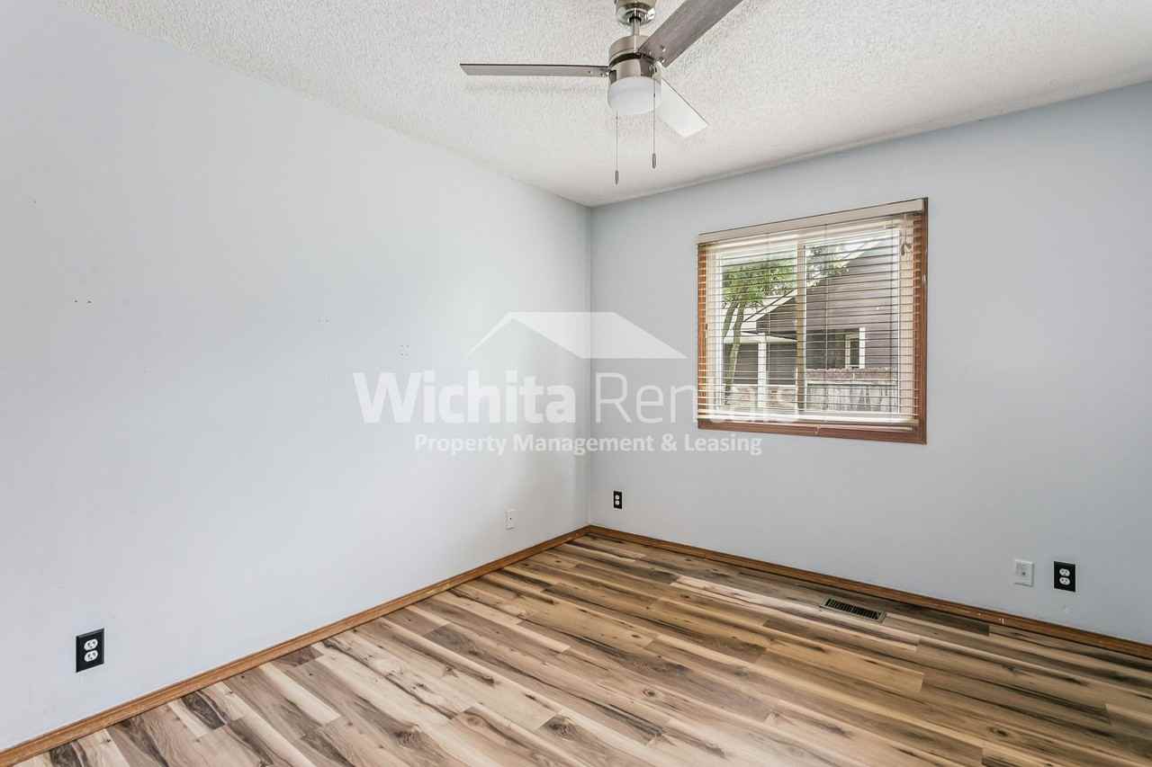 10008 W 20th St N - Photo 7 of 17