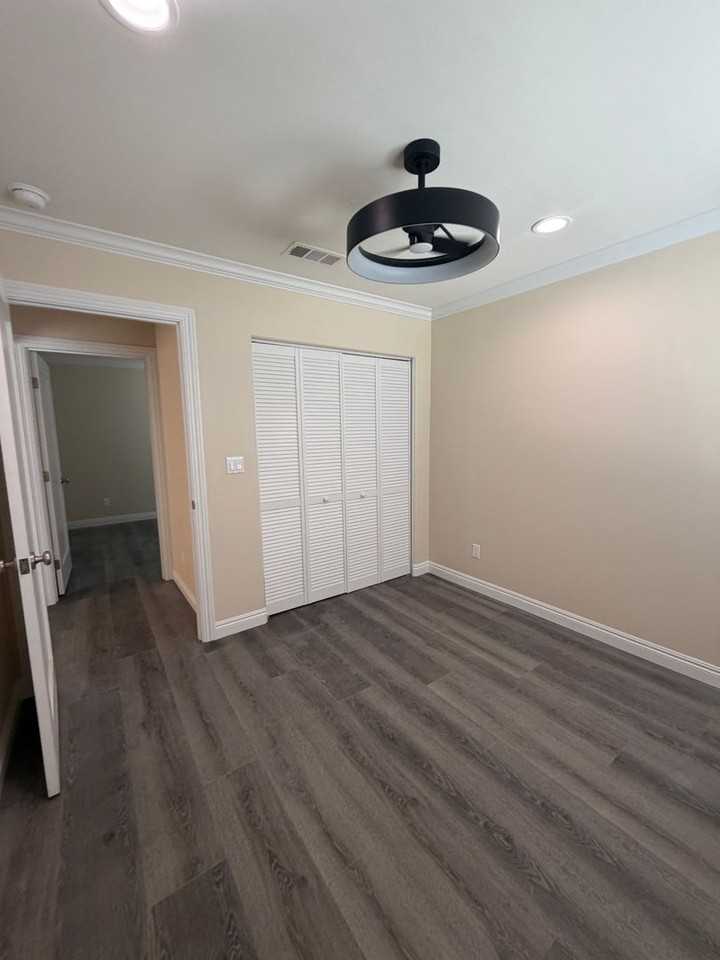 12000 167th St - Photo 7 of 10