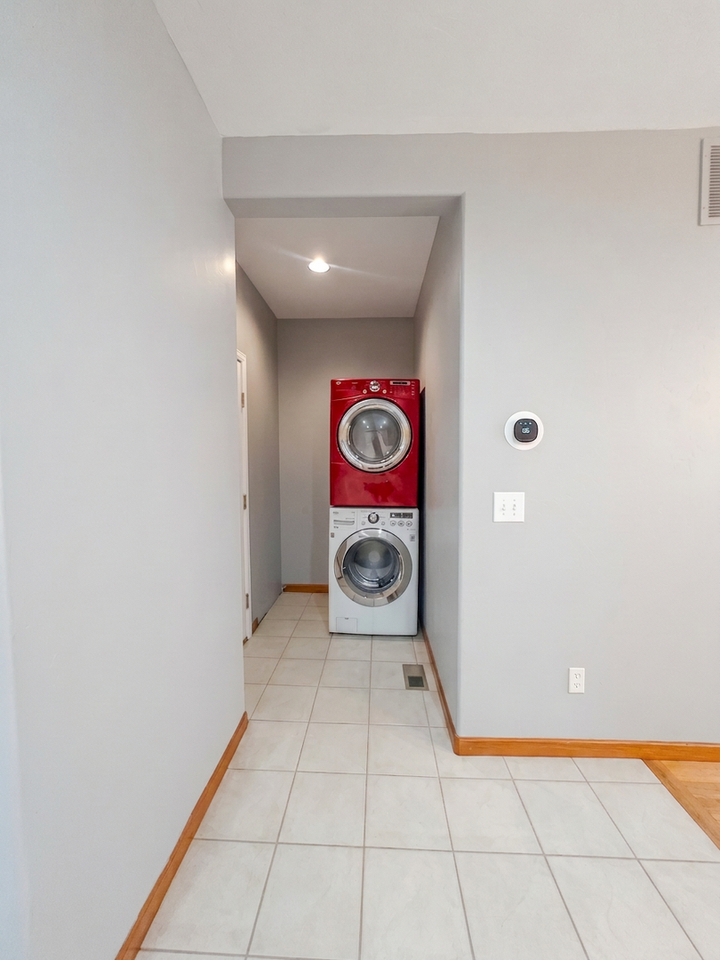 42 Audrey Cir - Photo 5 of 11