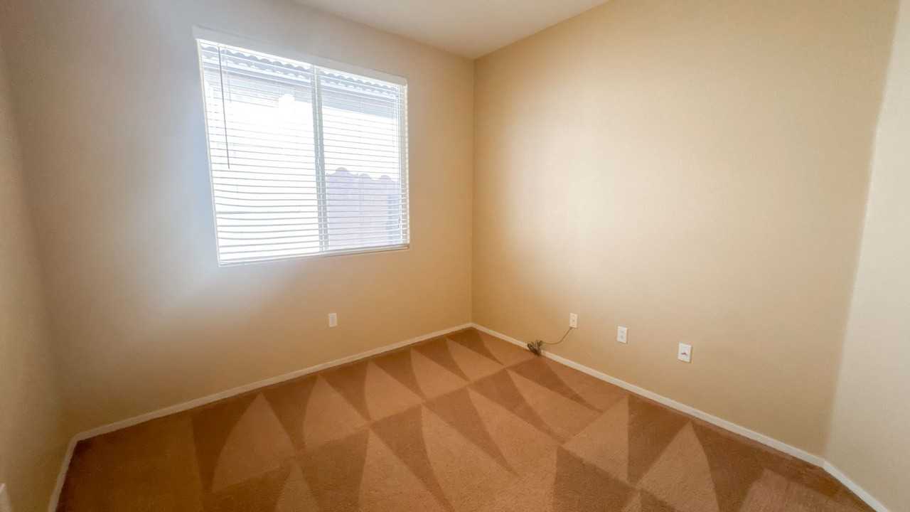 10724 Windrose Point Ave - Photo 5 of 12