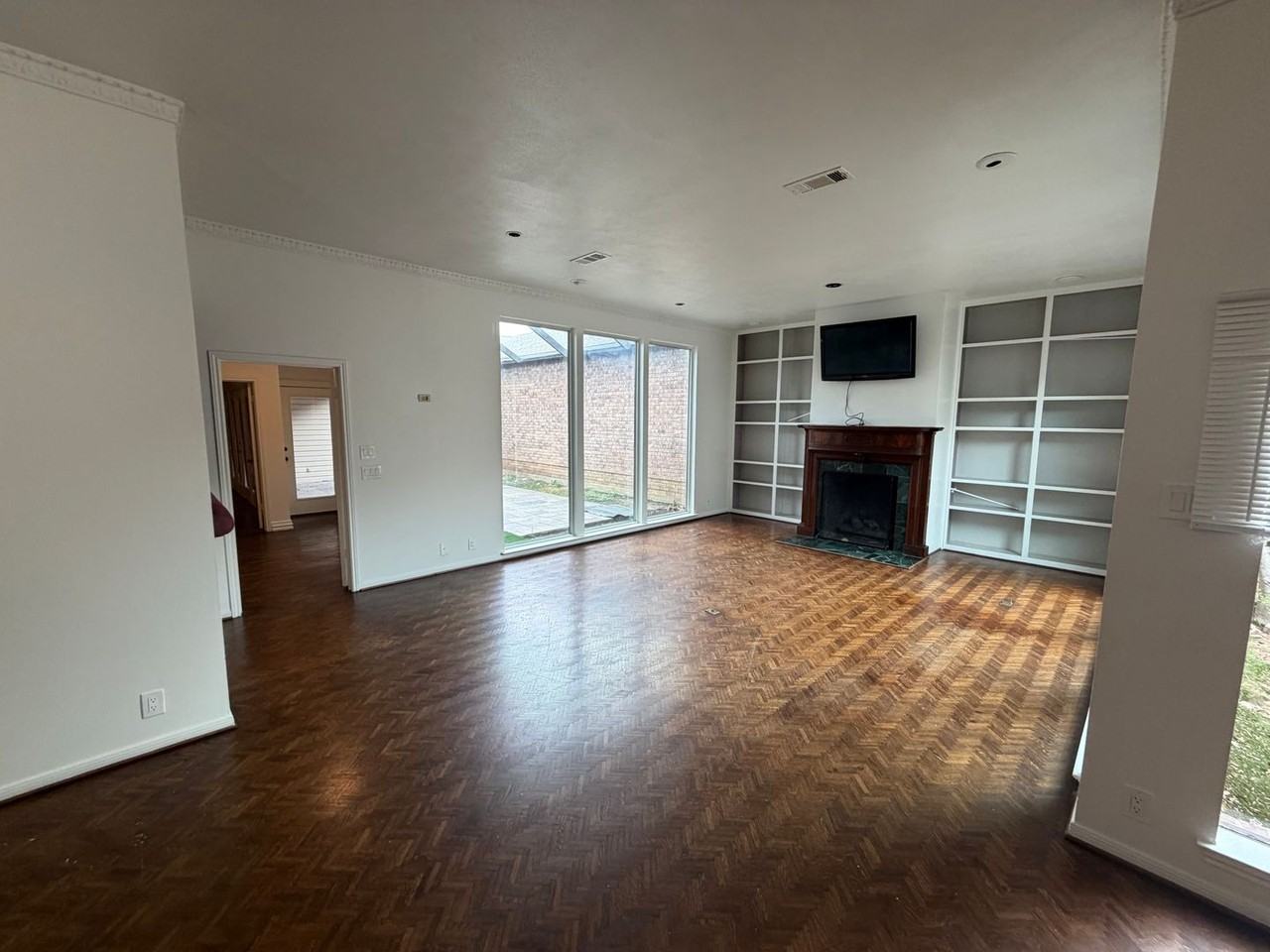 3201 Squireswood Dr - Photo 7 of 21