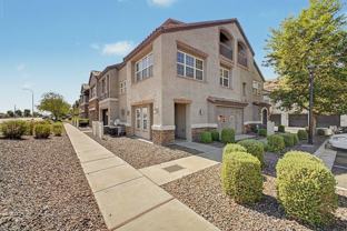 2233 E Huntington Dr - Photo 1 of 1