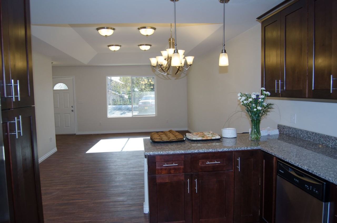 981 W Cache Dr - Photo 5 of 15