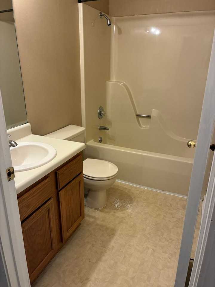 2709 Oak Meadow Pl - Photo 5 of 12