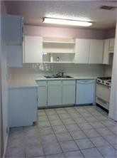 17010 Pastoria Dr - Photo 3 of 22