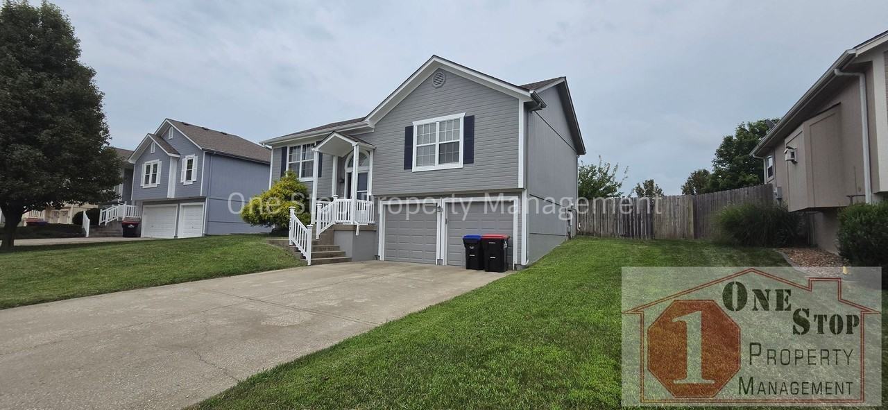 1317 S Huntington Dr - Photo 2 of 30