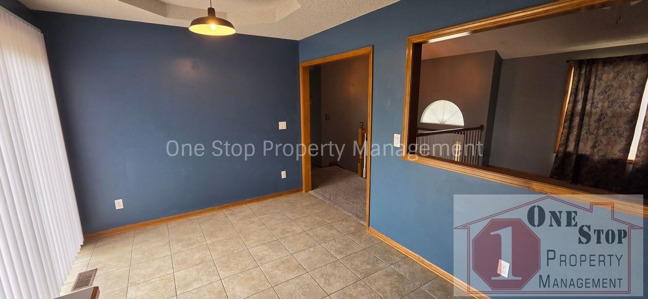 1317 S Huntington Dr - Photo 7 of 30